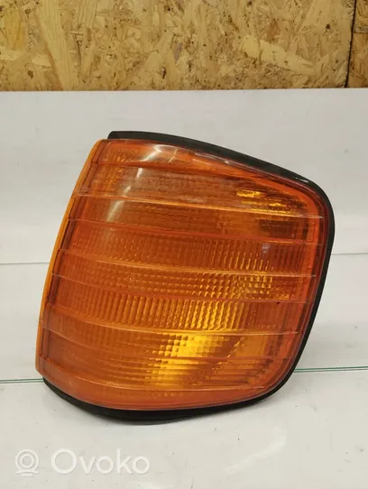 Mercedes-Benz S W126 Frontblinker 0008209021