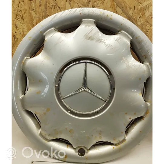 Mercedes-Benz A W168 R15 wheel hub/cap/trim 1684010424
