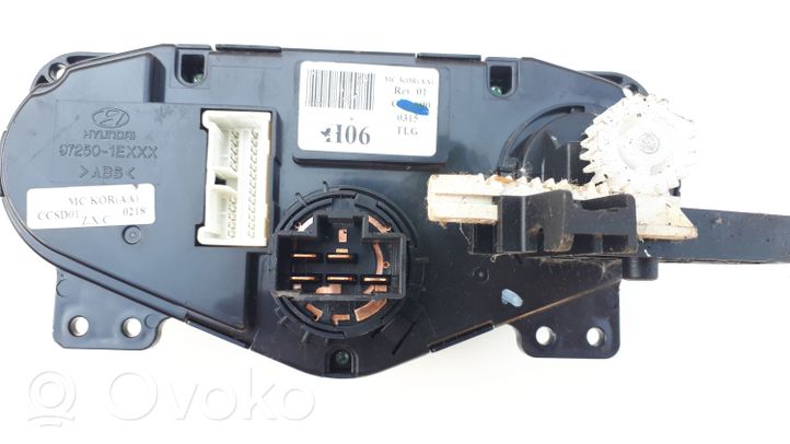 Hyundai Accent Panel klimatyzacji 972501E150