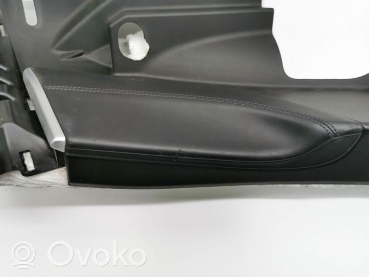 Tesla Model S Osłona górna słupka / D A089335