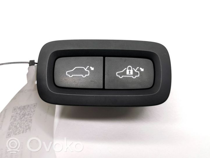 Volvo S90, V90 Takaluukun avauskytkimen painike/kytkin 31376890