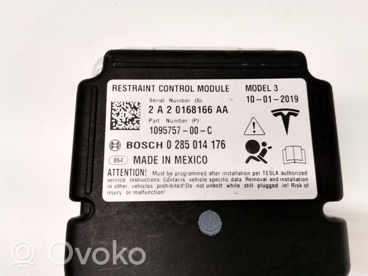 Tesla Model 3 Module de contrôle airbag 1095757-00-C