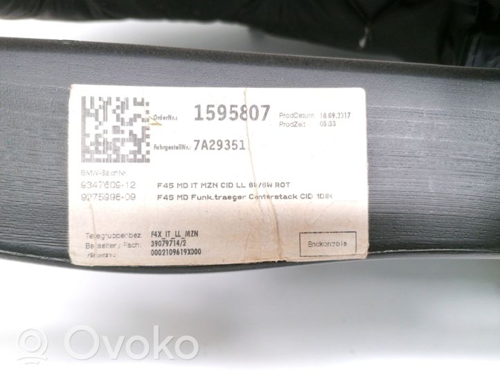 BMW 2 F45 Deska rozdzielcza 9275998