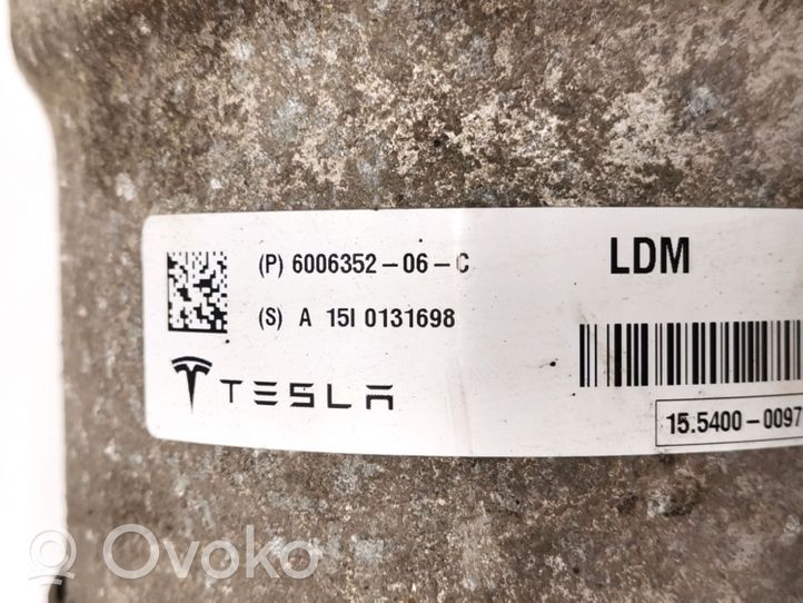 Tesla Model S Takaiskunvaimennin kierrejousella 6006352-06-C