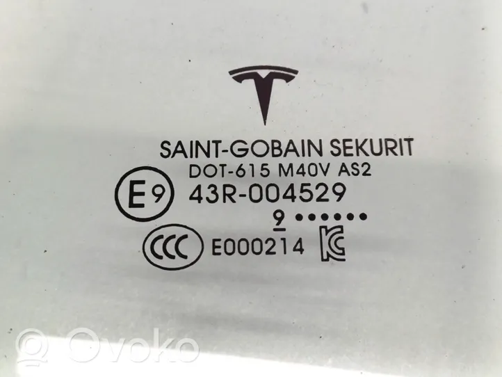 Tesla Model 3 Fenster Scheibe Tür hinten 1077904-99-C