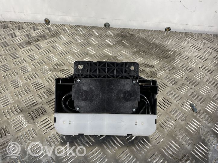 Infiniti Q50 Modulo del convertitore di tensione/trasformatore 243024GA0A