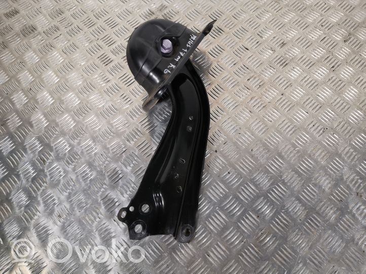 Toyota Prius (XW50) Rear suspension control arm 