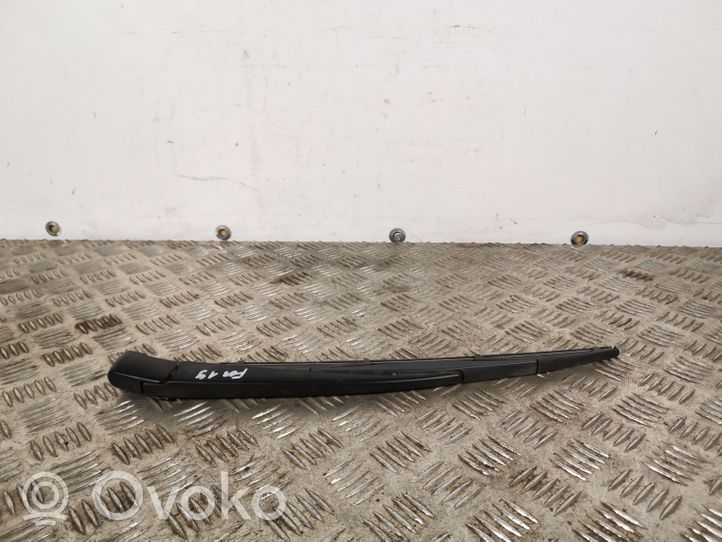 Subaru Forester SK Takalasinpyyhkimen sulan varsi 062235614