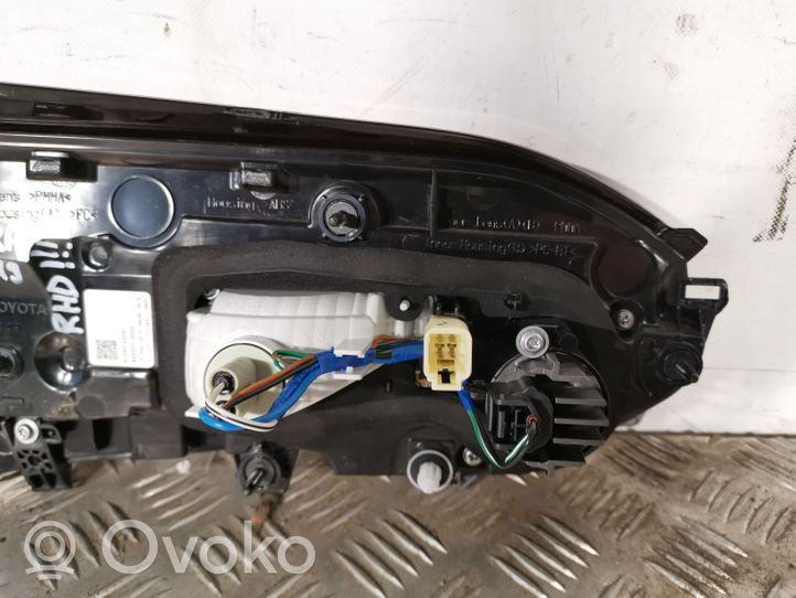 Toyota RAV 4 (XA50) Takaluukun takavalot A4V2010000