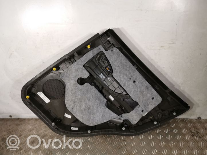 Opel Mokka Boczki / Poszycie drzwi tylnych AVF84542600R