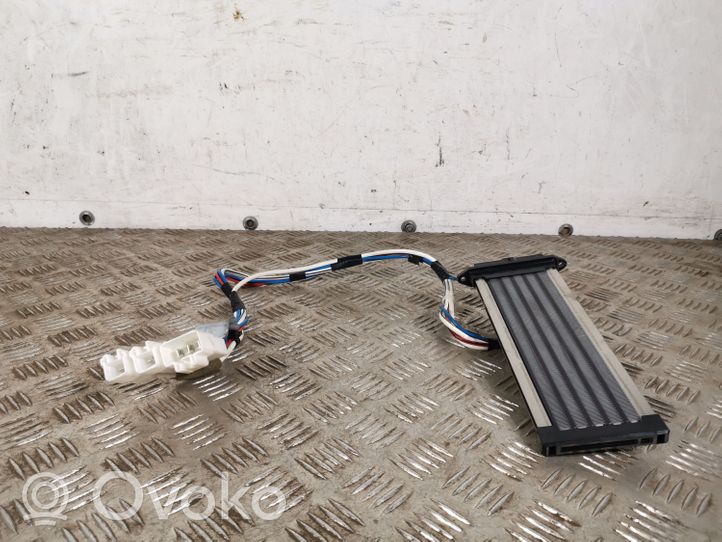 Toyota RAV 4 (XA40) Elektrinis salono pečiuko radiatorius 