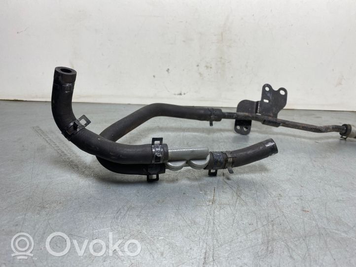 Hyundai Santa Fe Engine coolant pipe/hose 