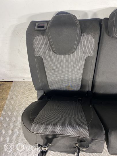 Opel Grandland X Set di rivestimento sedili e portiere 