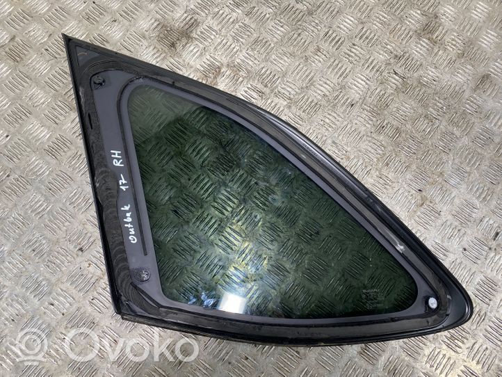 Subaru Outback (BS) Fenêtre latérale avant / vitre triangulaire 