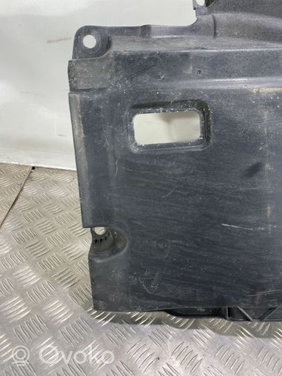 Toyota Prius (XW50) Center/middle under tray cover 5762847020