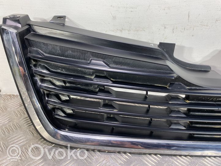 Subaru Forester SK Grille calandre supérieure de pare-chocs avant 91122SJ020