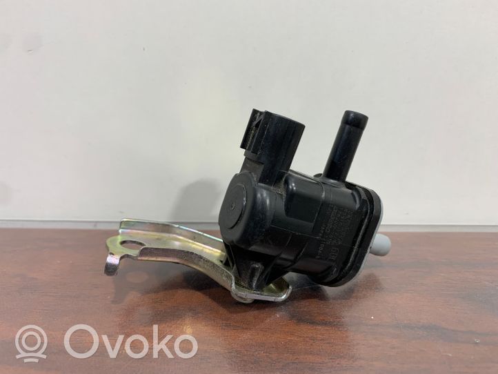 Toyota Auris E180 Electrovanne Soupape de Sûreté / Dépression 9091012276