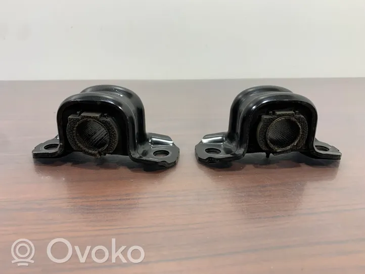 Toyota RAV 4 (XA50) Support de barre stabilisatrice arrière 