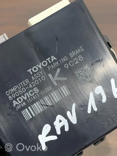 Toyota RAV 4 (XA50) Inne komputery / moduły / sterowniki 8905042010