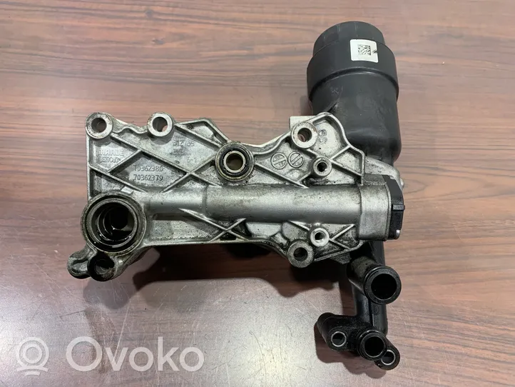 Infiniti Q50 Support de filtre à huile U7902005