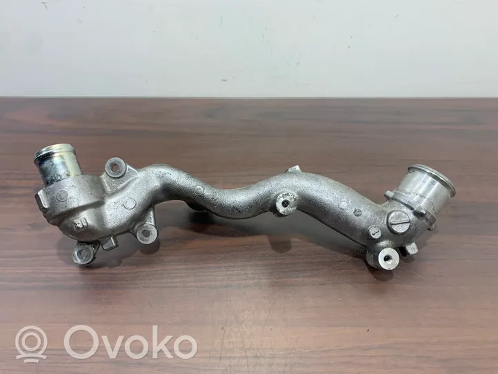 Subaru Forester SK Tuyau de liquide de refroidissement moteur 