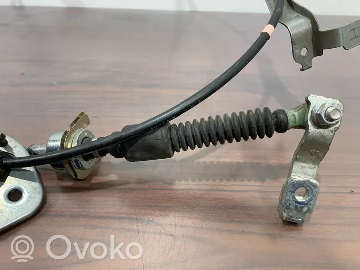 Toyota RAV 4 (XA50) Gear shift cable linkage 