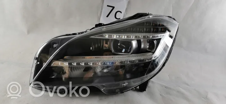 Mercedes-Benz CLS C218 AMG Phare de jour LED A2189067702