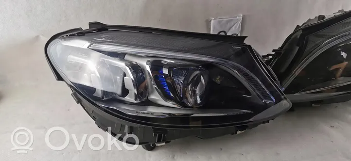 Mercedes-Benz C W205 Lampa przednia A2059061506