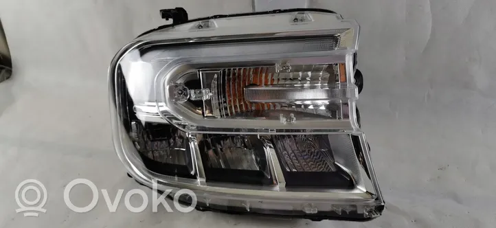 Ford Maverick Lampa przednia NZ6B-13E014-BF