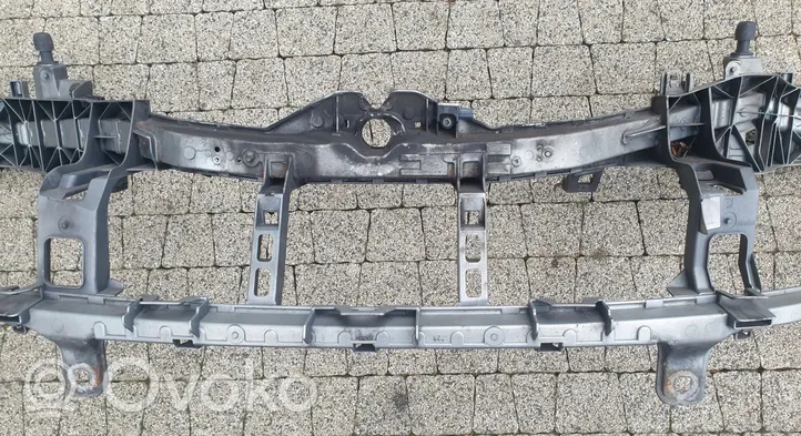 Ford Kuga I Panel mocowania chłodnicy / góra 8V418B041AB