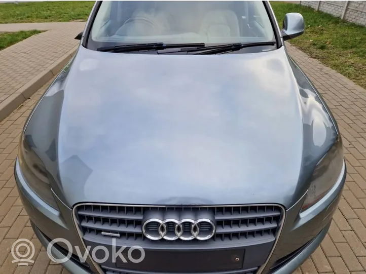 Audi Q7 4L Pokrywa przednia / Maska silnika 