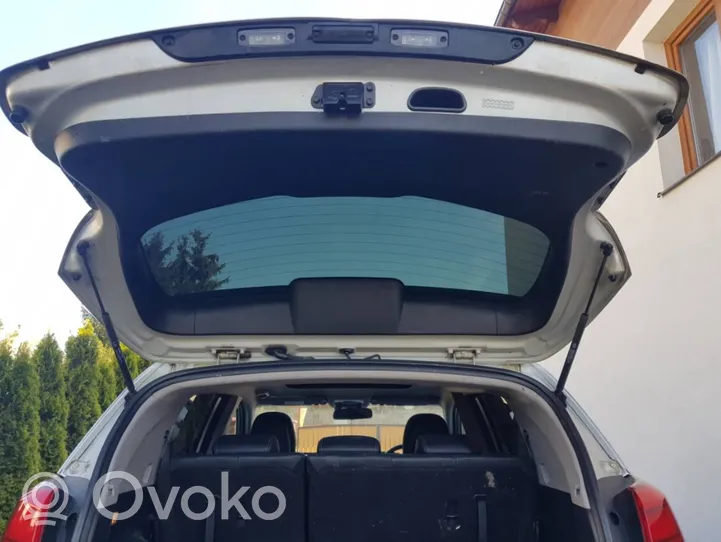 KIA Sportage Tailgate/trunk/boot lid 