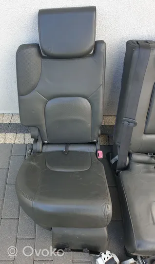 Nissan Pathfinder R51 Kanapa tylna / Fotel drugiego rzędu 