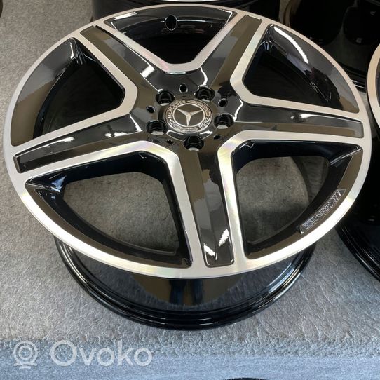 Mercedes-Benz GLA W156 R19 alloy rim A1564010600