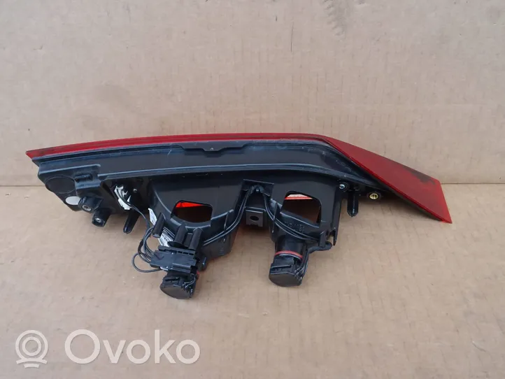 Volvo S90, V90 Takaluukun takavalot 31656787