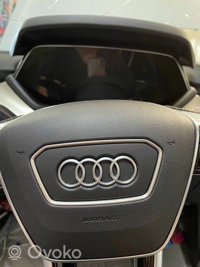 Audi E-tron GT Panelė 