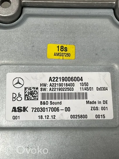 Mercedes-Benz GL X166 Wzmacniacz audio 