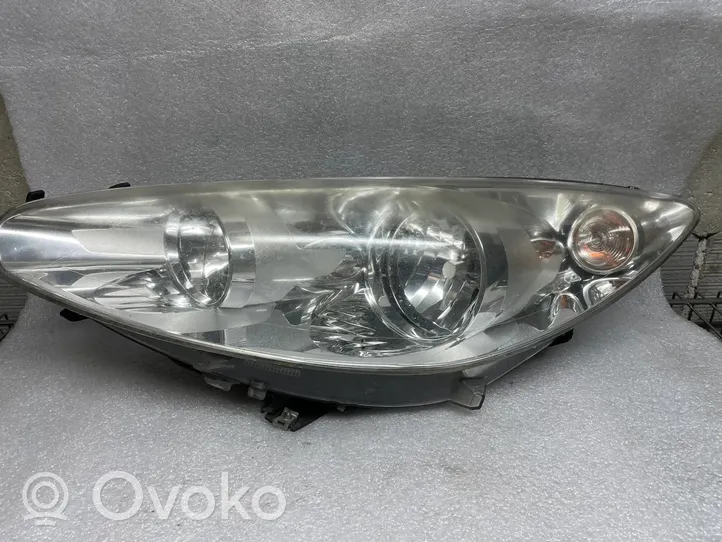 Peugeot 308 Lampa przednia 9674039880