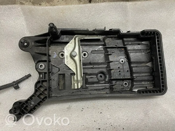 Volkswagen Tiguan Battery box tray 5QF915321C