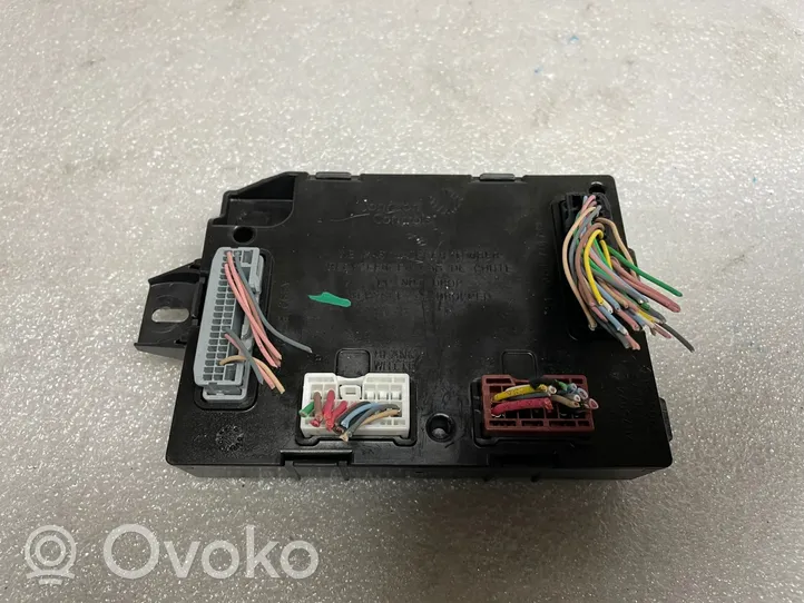 Renault Trafic III (X82) Fuse box set 284B12763R