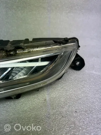 Citroen C4 II Picasso Faro diurno con luce led 9676036580