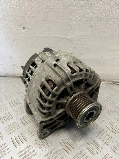 Renault Captur Alternator 231007842R