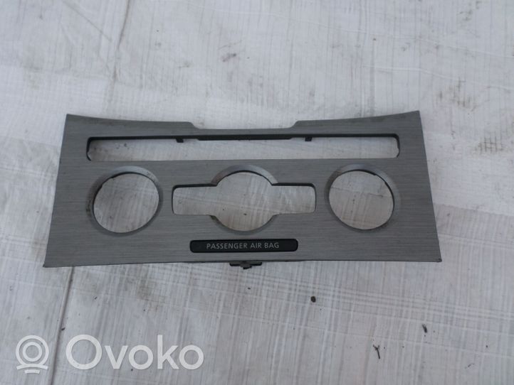 Volkswagen PASSAT B7 Console centrale, commande chauffage/clim 3C8863082