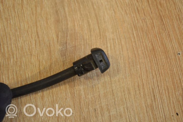 KIA Stinger Windshield washer spray nozzle S209