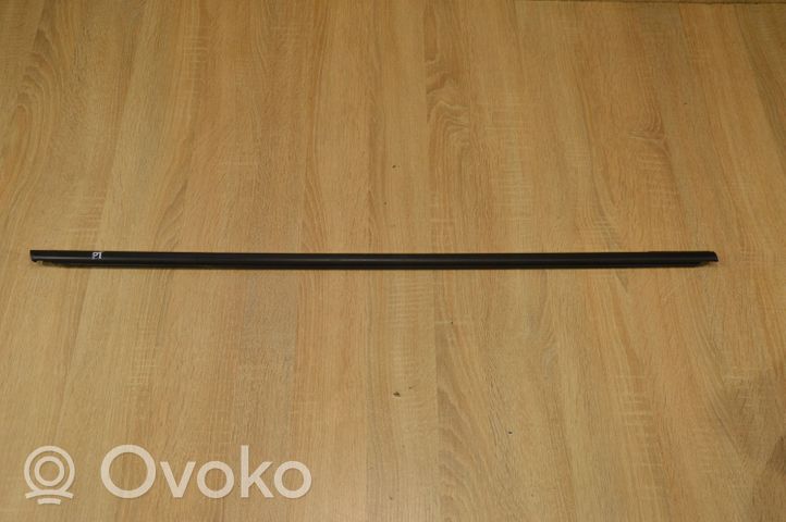 Chevrolet Cruze Sliding door wind deflector S167