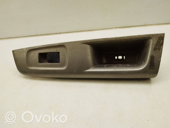 Subaru Impreza III Osłona klamki drzwi tylnych 94266FG000