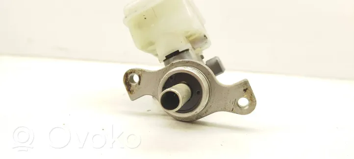 Subaru Legacy Master brake cylinder 