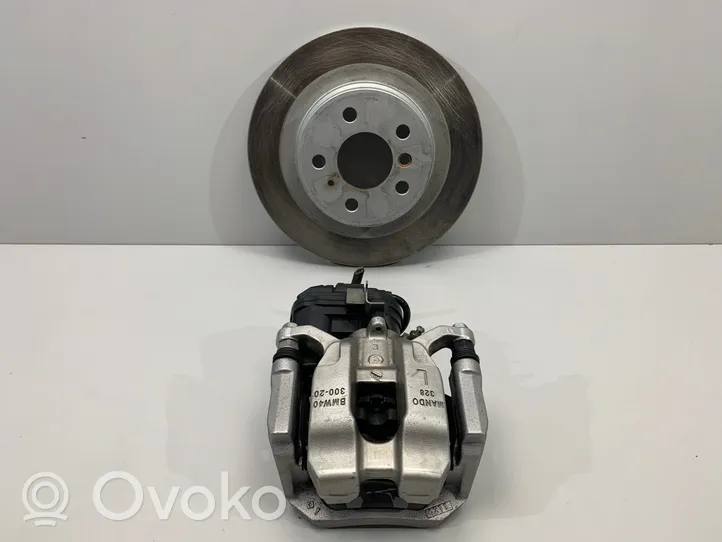 BMW 3 G20 G21 Brake discs and calipers set 8836837