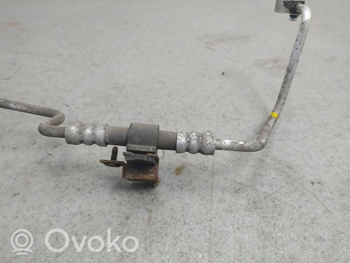 KIA Cerato Air conditioning (A/C) pipe/hose 