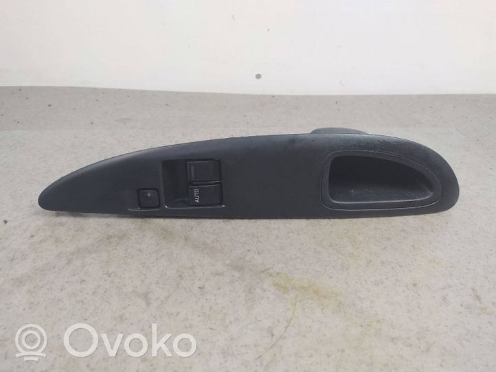 Nissan Primera Sähkötoimisen ikkunan ohjauskytkin 25401AV620